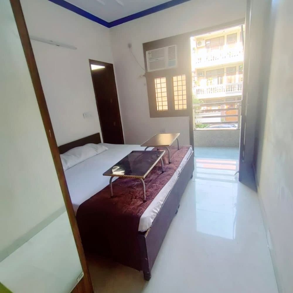 Swan House โ C Block, Vijay Nagar, Delhi (North Campus)